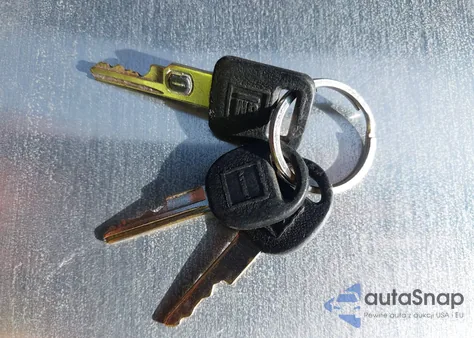 1997 Buick Lesabre Custom from USA, damaged, VIN 1G4HP52K0VH516048